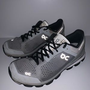 On Cloud Cloudsurfer Swiss Engineering